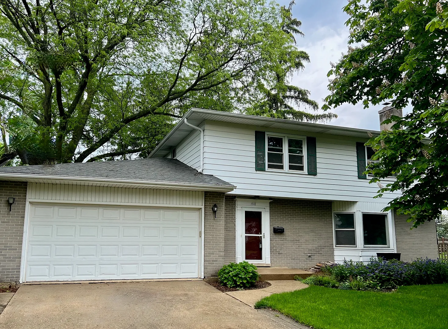 1518 Elm Ave photo 1