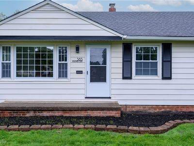 565 Heather Ln, Bedford, OH, 44146