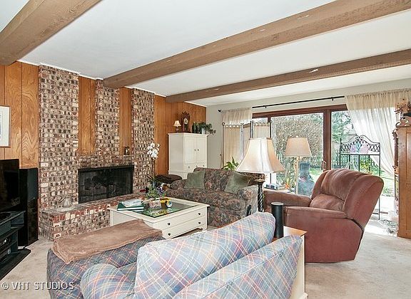 5th image of 165 W Oak Glen Dr
