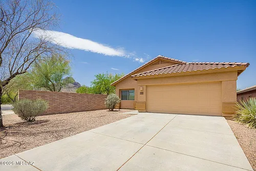 8403 N Coyote View Ct W Photo 1