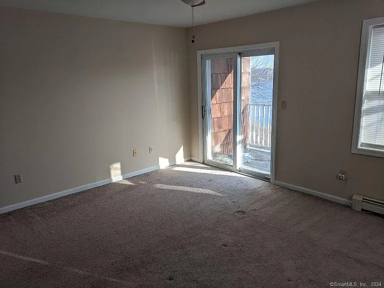 42 Ferris St — Photo 11