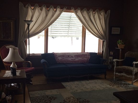 Living room 2