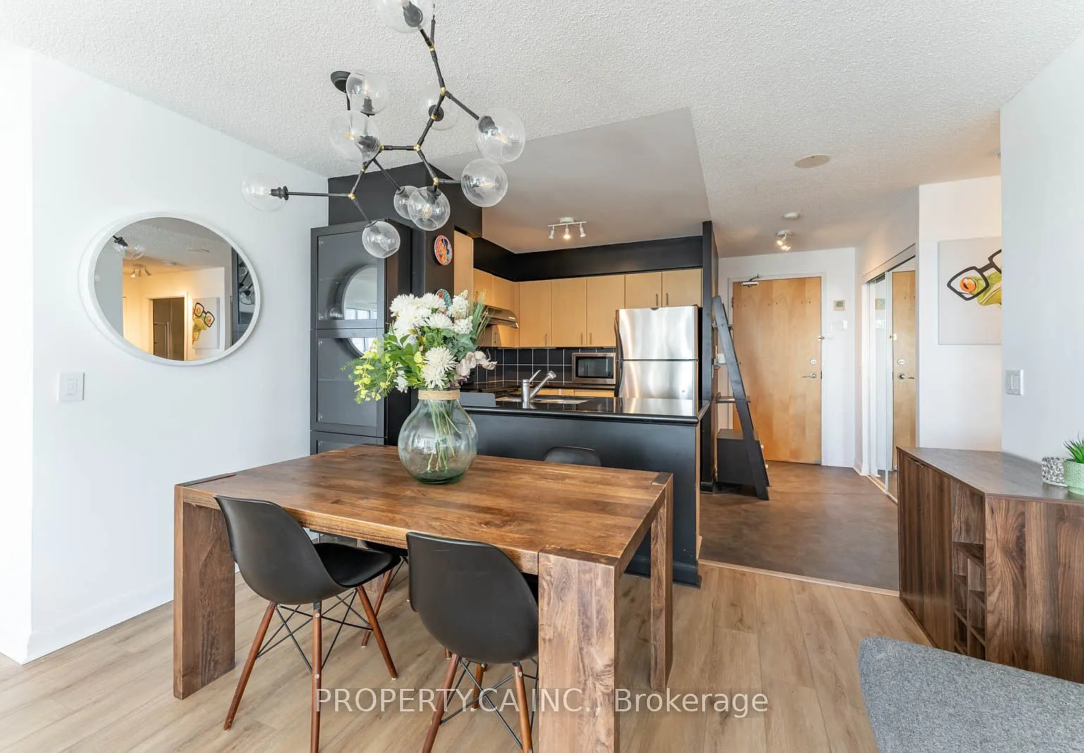 3 bed, $3,850 — Photo 1