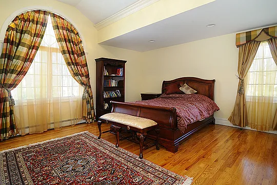 417 N Woodland St — Photo 15