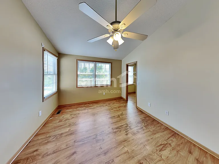 2395 Featherwood Dr — Photo 11