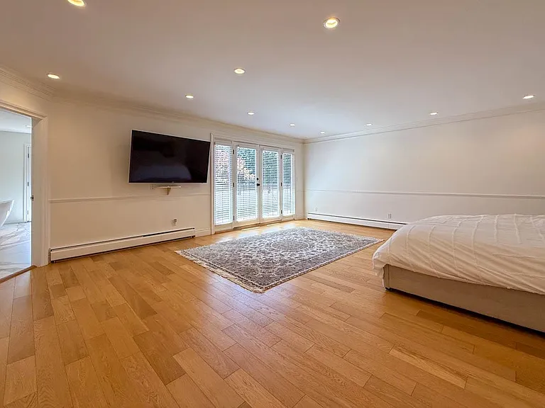 1249 Chartwell Pl — Photo 24