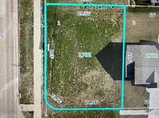 1702 Dickenson Ln, Iowa City, IA 52240