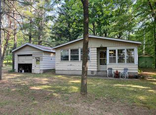 E2938 Lake Rd, Iola, WI 54945