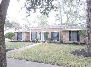 1723 Hollyberry Dr, Houston, TX 77073