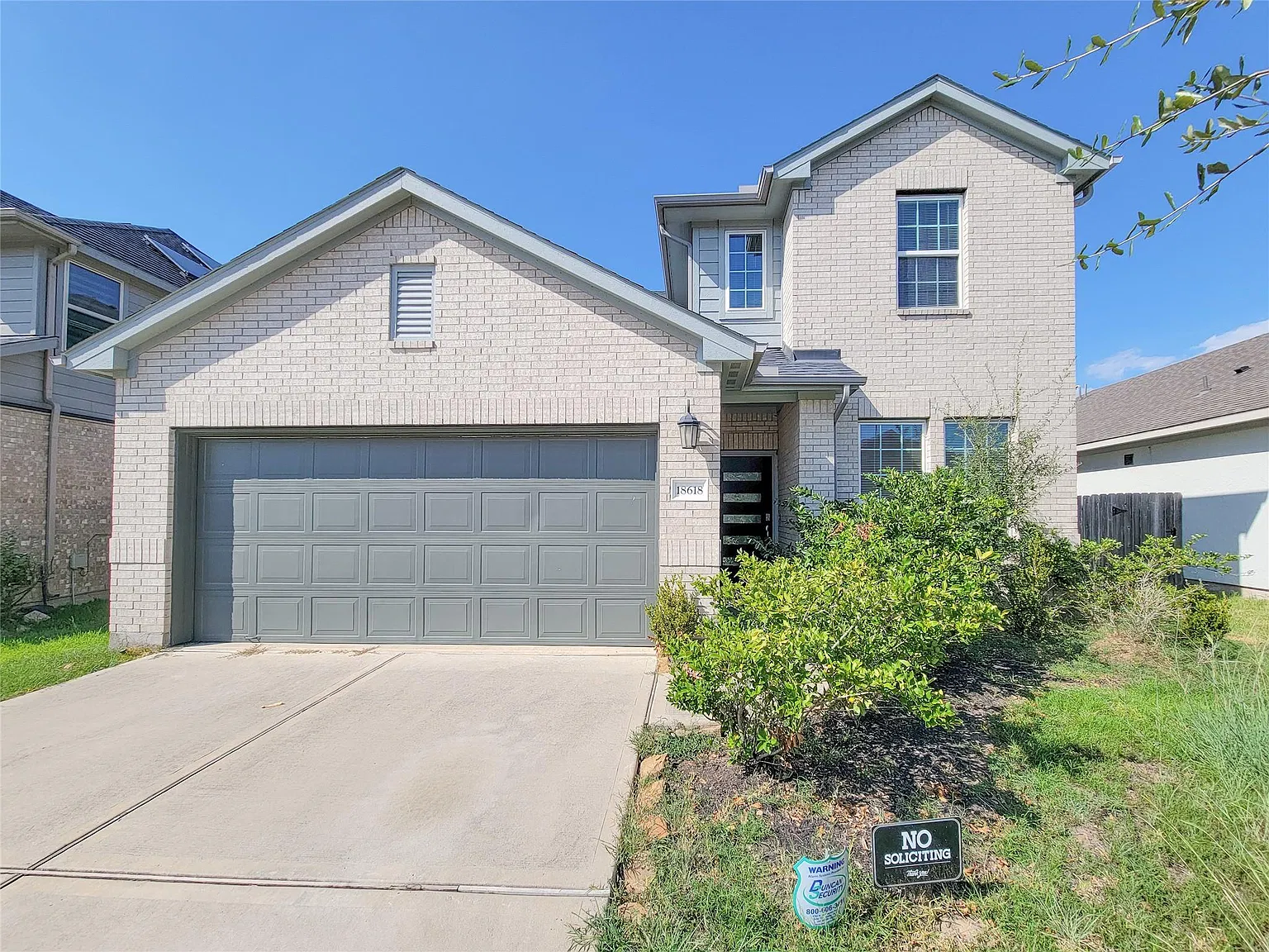 4 bed, 3.0 bath, 2908 sqft, $2,650 — Photo 2