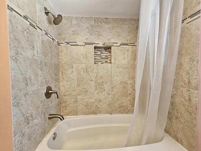 9924 Crawford Ave — Photo 10