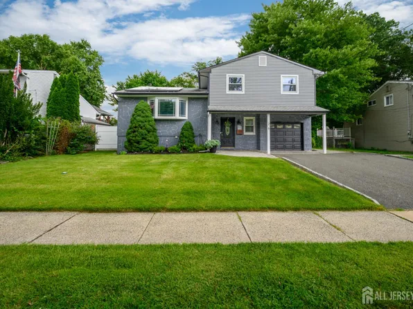 26 Desser Pl, Metuchen, NJ 08840