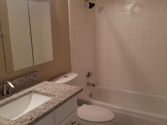 4th image of 4448 W Larkspur Dr