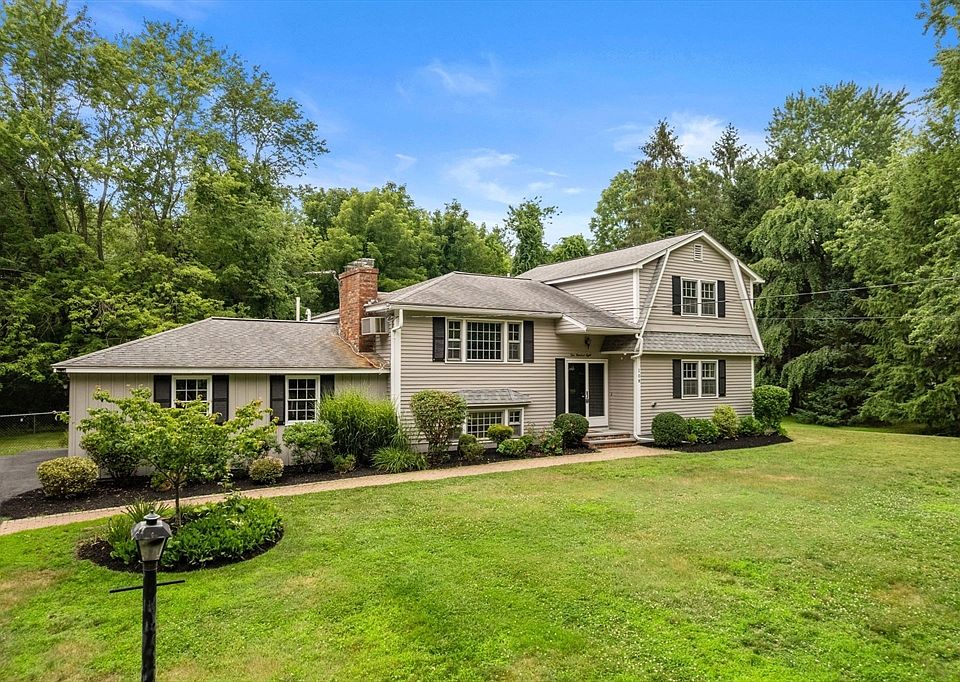 1st image of 108 Greenwood Rd