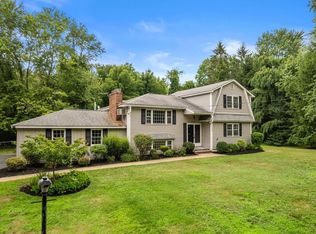 108 Greenwood Rd, Andover, MA 01810