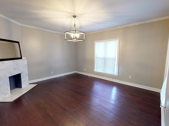 4th image of 143 W Park Ave