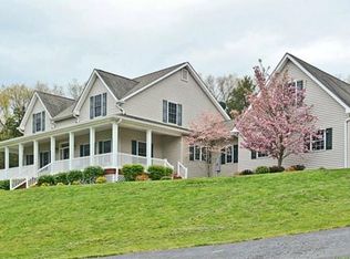 6067 Governors Ln, Villa Ridge, MO 63089