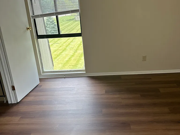 7380 Country Brook Dr — Photo 14