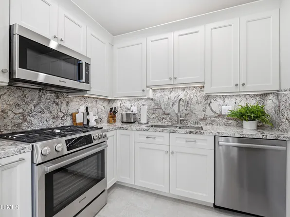 31580 Agoura Rd Unit 4, Westlake Village, CA 91361