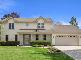 S103W20677 Heather Ln, Muskego, WI 53150
