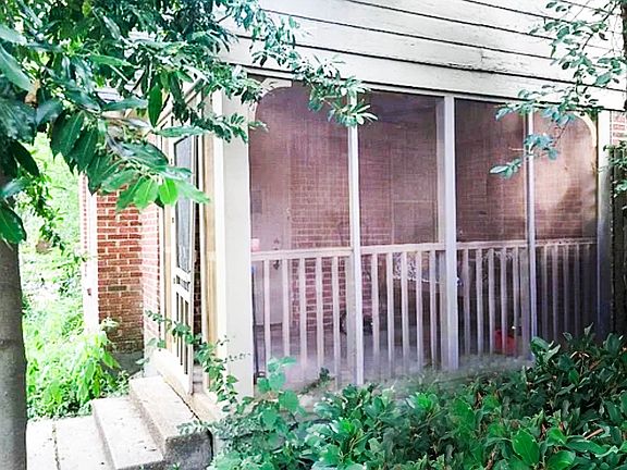 2nd image of 3542 Mimosa Ave