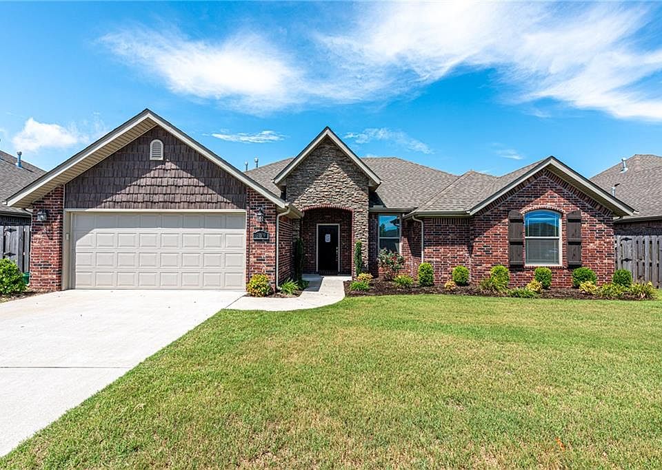1st image of 309 N Dinmant Ln