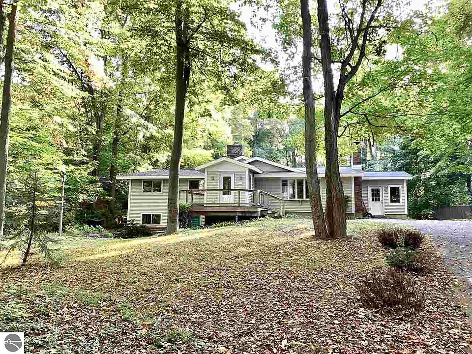 1st image of 1450 Outer Dr W