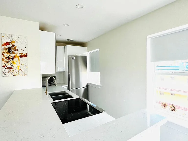 1308 Drexel Ave #305 — Photo 2