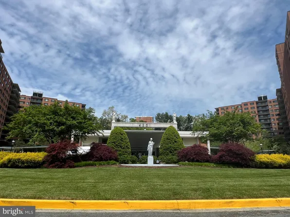 4201 Cathedral Ave NW APT 506E, Washington, DC 20016