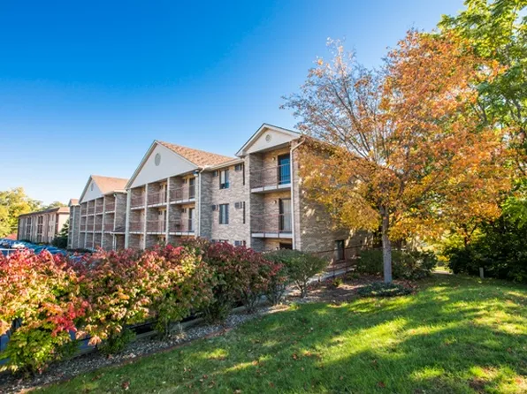 Crestview Apartments