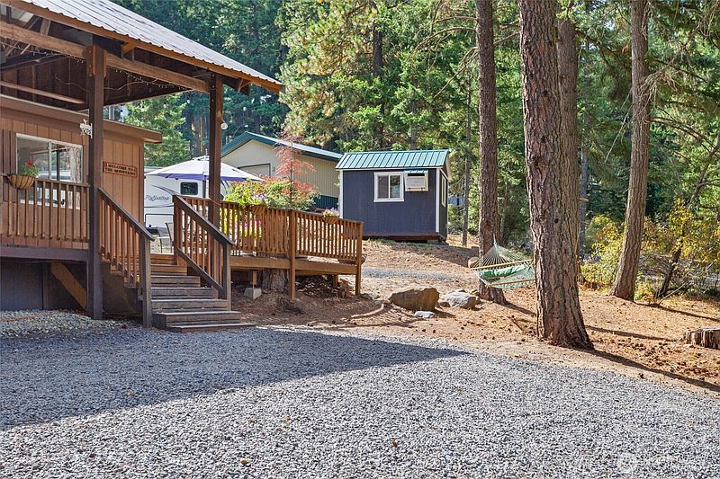 4th image of 701 Pumphouse Hill Road