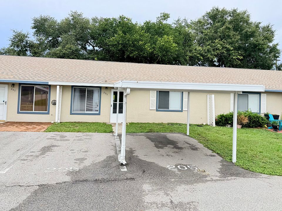 1st image of 205 Winter Ridge Blvd #205
