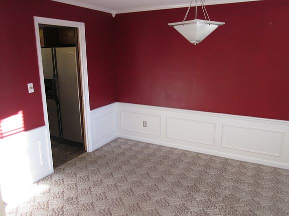 5th image of 3037 Bay Tree Dr