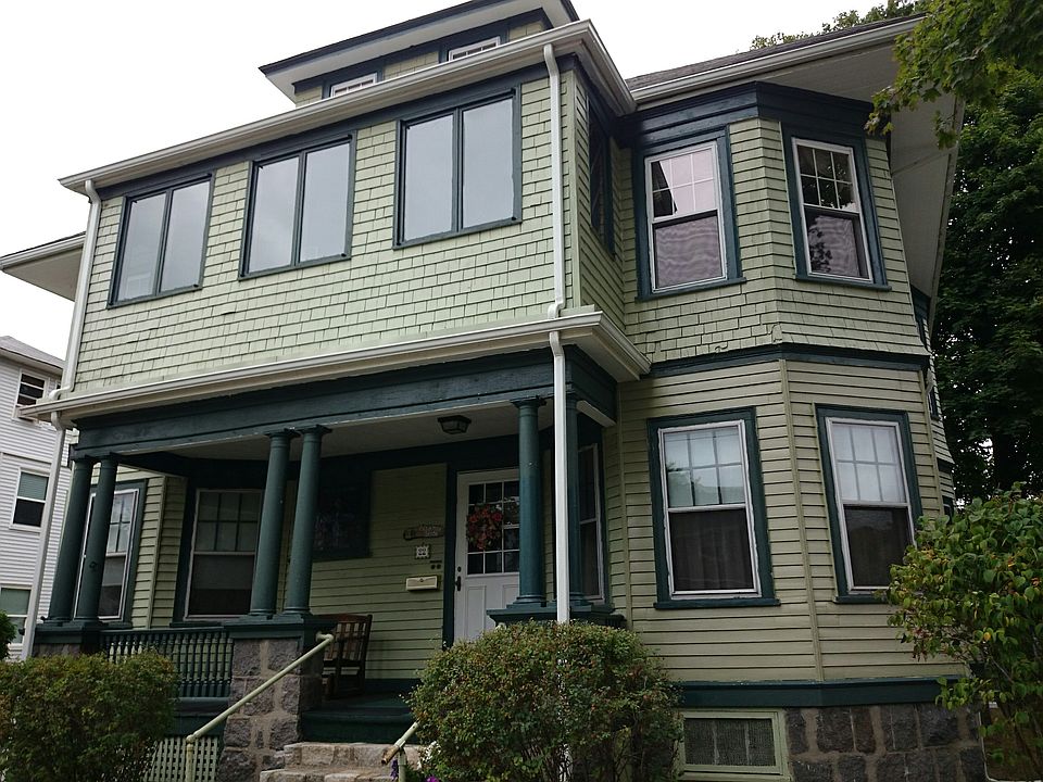 2nd image of 22 Granville St