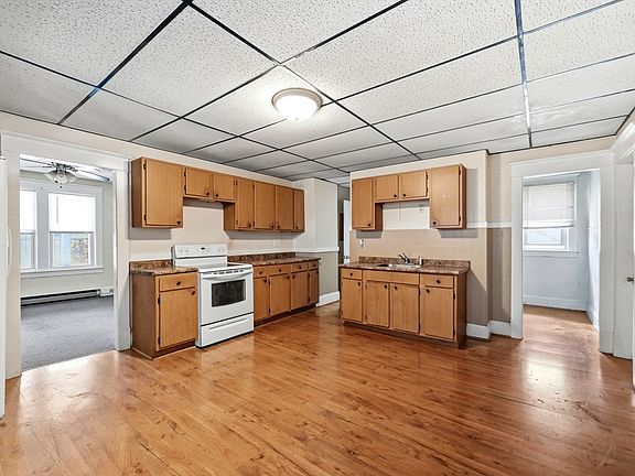 4th image of 42 Ferry St