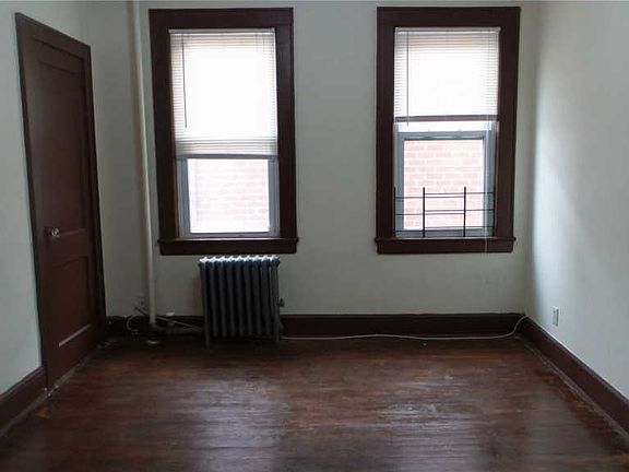 2nd image of 1806 120th St Fl 2