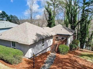 2006 Marquesas Ave, Tega Cay, SC 29708