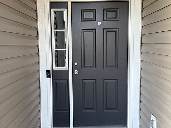 3rd image of 822 Blue Ash Trl