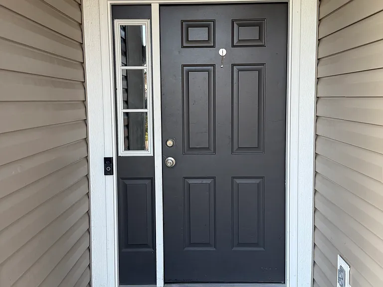 822 Blue Ash Trl — Photo 3
