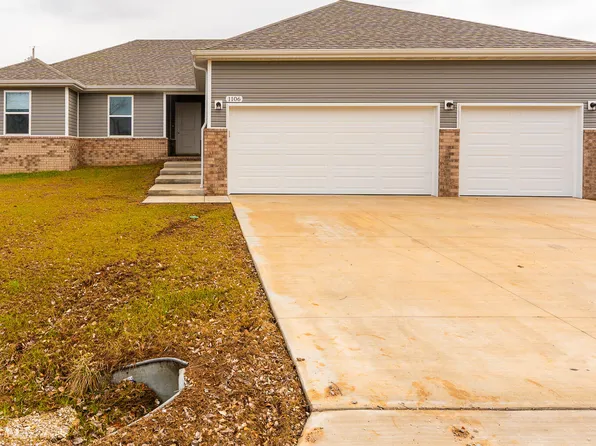 1106 Cowan Drive, Aurora, MO 65605