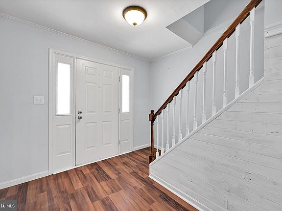5th image of 103 Hershey Cir