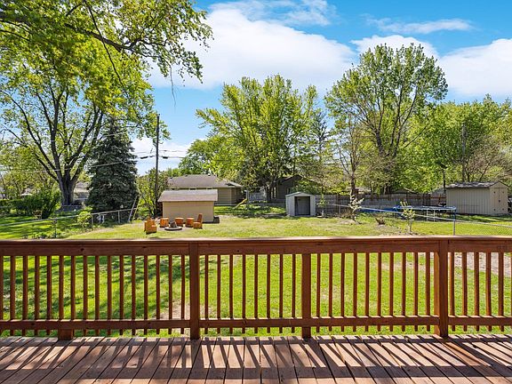 5th image of 5932 Admiral Ln N