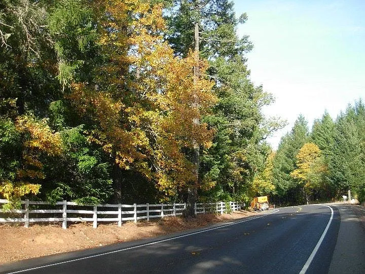 Paved frontage Hwy 199