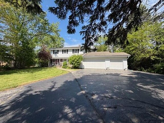 2nd image of 42 Robin Hill DRIVE