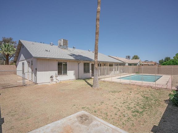 5th image of 7213 W Sunnyside Dr