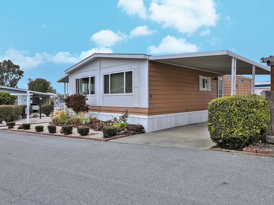 1st image of 8 Creekside Dr #8