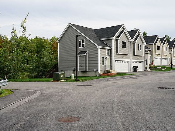View of the neighborhood
