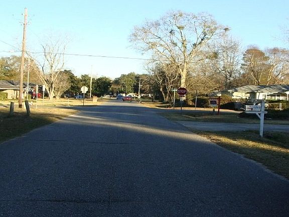 2nd image of 4605 Martha Ave