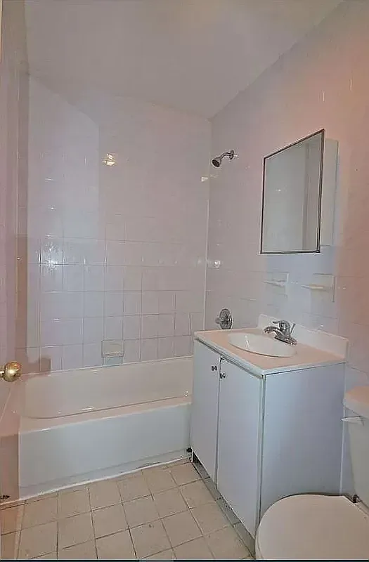 478 East 29th Street — Photo 3