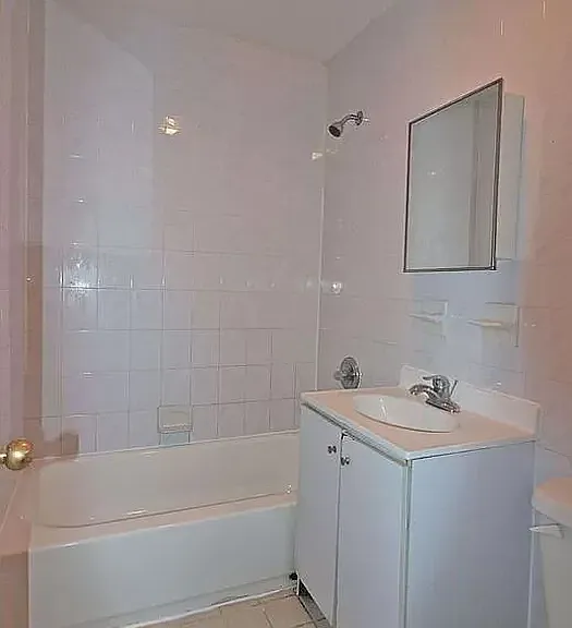 478 E 29th St #3 — Photo 3